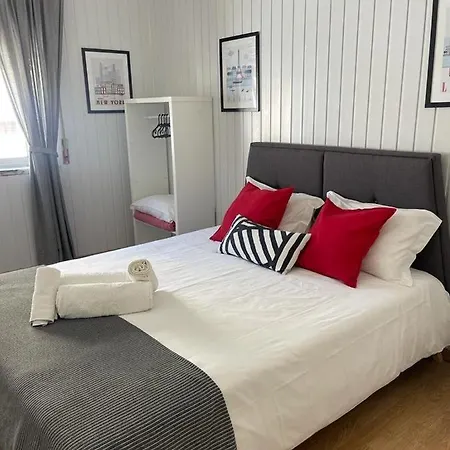 West Coast Guest house 2*