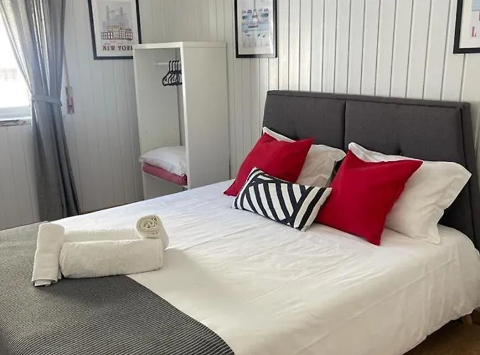 West Coast Affittacamere 3*