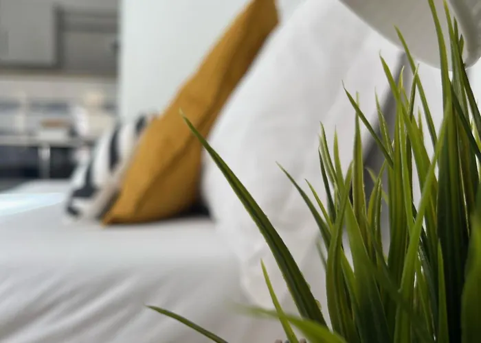 West Coast Affittacamere 3*